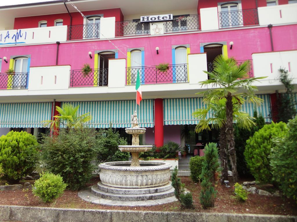 Hotel Miami Civitella Del Tronto Zewnętrze zdjęcie