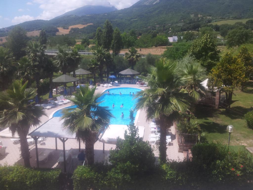 Hotel Miami Civitella Del Tronto Zewnętrze zdjęcie