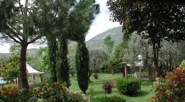 Hotel Miami Civitella Del Tronto Zewnętrze zdjęcie
