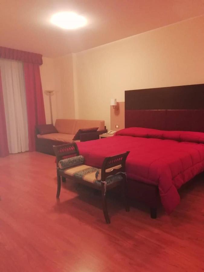 Hotel Miami Civitella Del Tronto Zewnętrze zdjęcie